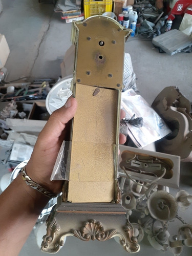 Imagen 4 de 4 de Jt Antiguo Reloj Aleman Decorativo Raro A Cuerda