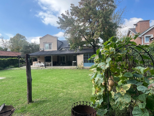 Casa En La Arboleda