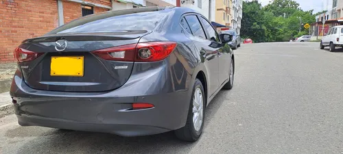 Mazda 3 2.0 Touring