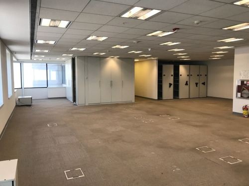 Oficinas En Alquiler | San Martín 300, San Nicolás, Caba | Pisos 17, 18, 29 Y 30 - 3.023 M²