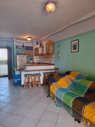 Se Vende Apartamento En Conj. Residencial Puerto Limon Tucacas Edo. Falcon. L.m