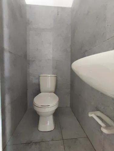 Local En Arriendo En El Llano. Cod A28743