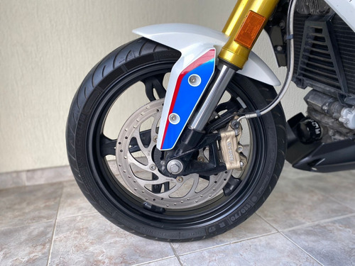 Imagen 2 de 16 de Moto Bmw G310
