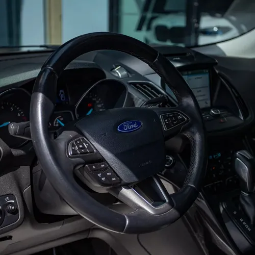 Ford Escape titanium 2.0