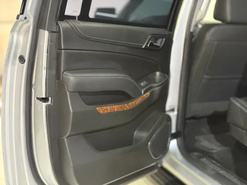 Chevrolet Suburban 5.3 V8 Premier Piel 2 Fila Asientos 4x4 At