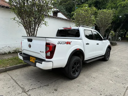 Nissan Frontier 2.5l Automática Diésel 4x4