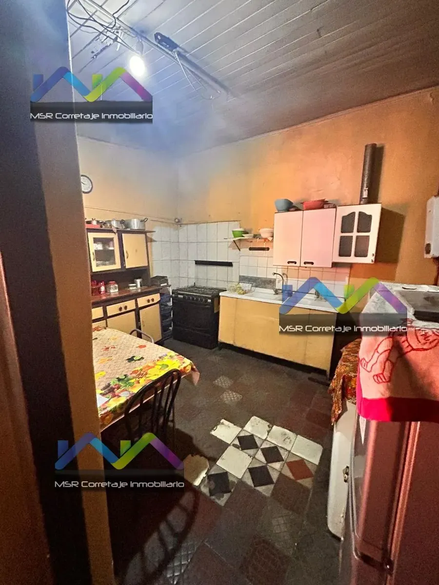 Imagen 5 de 15 de Vendo Amplia Casa En Barrio Residencial