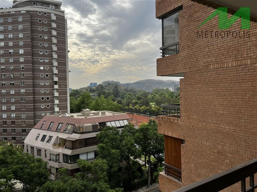 Departamento En Venta De 1 Dorm. Frente Al Club De Golf