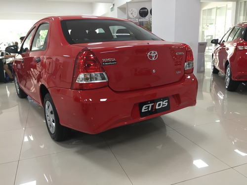 Toyota Etios 1.5 Sedan X