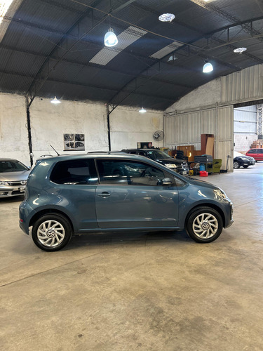 Volkswagen Up! 1.0 High Up! 75cv