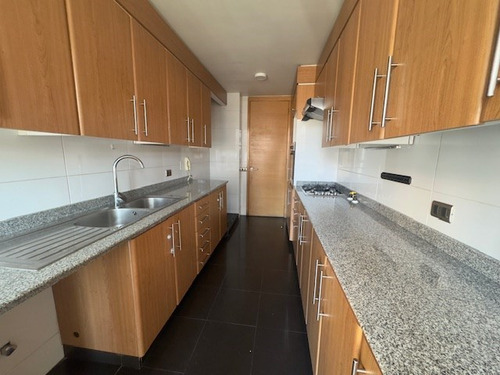 Departamento En Venta De 4 Dorm. En Vitacura