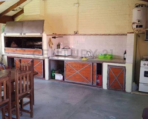 Imagen 9 de 11 de Casa 3 Dormitorios Con Pileta En Venta En La Plata