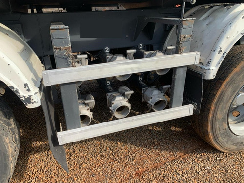 Tanque Vanderleia 6 Bocas Boton 40 M/l S/ P Tanq Moraes 2015