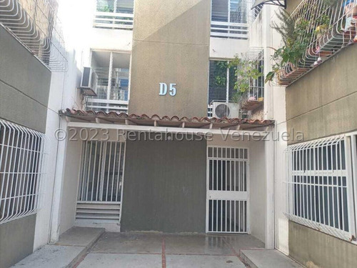  Sp Lindo  Apartamento En  Venta En Urb.  Rio Lama,  Barquisimeto  Lara, Venezuela. 3 Dormitorios  2 Baños  87.57 M² 