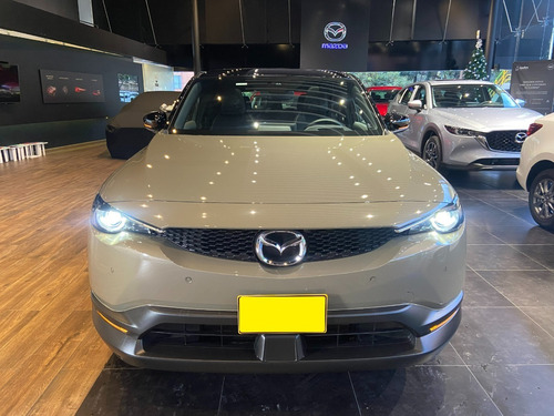 Imagen 2 de 25 de Mazda Mx-30 Grand Touring Electrica 2023 / Mz127 / Vf