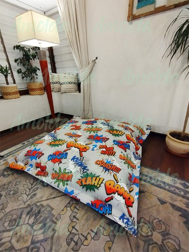 Imagen 1 de 4 de Pouf Cojin Gigante 140x140 Cms Diseños, Solo Usamos Perlas!.