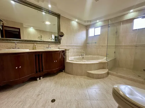 Casa En Arriendo En Loma Benedictinos. Cod A776027