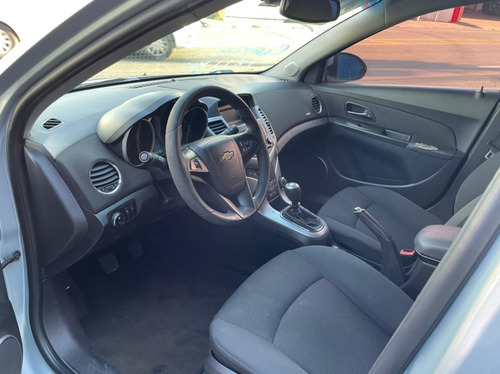 Imagem 6 de 7 de Chevrolet Cruze Sedan 2012 - Lt 1.8 Flex - Manual