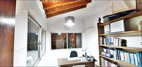 Casa Remodelada En Venta En Punta Chica, San Fernando