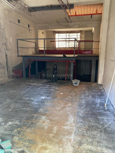Imagen 1 de 9 de Local Comercial En Alquiler En Centro