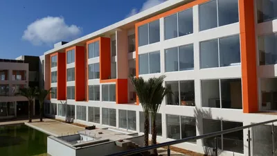 Hotel y resort en venta