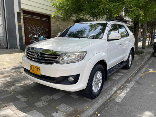 Toyota Fortuner Urbana 2.7 AT 4x2