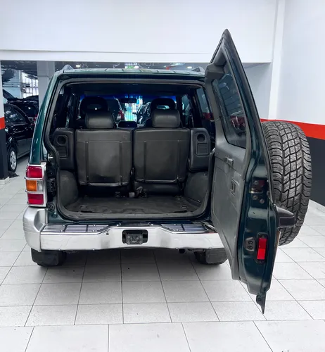Mitsubishi Montero 3.0 V13