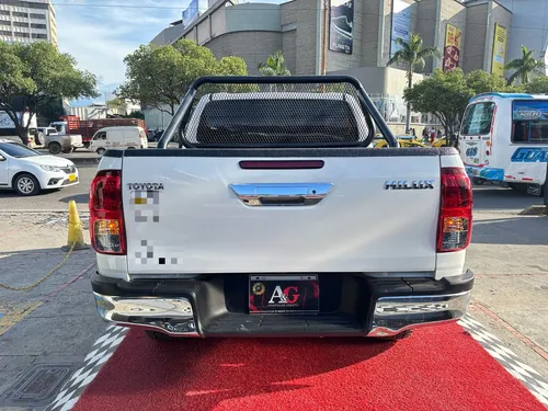 Toyota Hilux Srv 2.4 4x4 Mt Euro 6 Publica