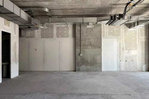Arriendo Local  A Calle  Buena Ubicacion En  Providencia