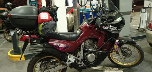 Imagen 9 de 10 de Honda Transalp 600