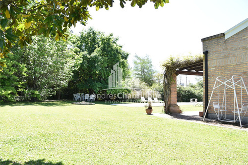 Venta Casa 4 Dormitorios Concordia Con Cochera