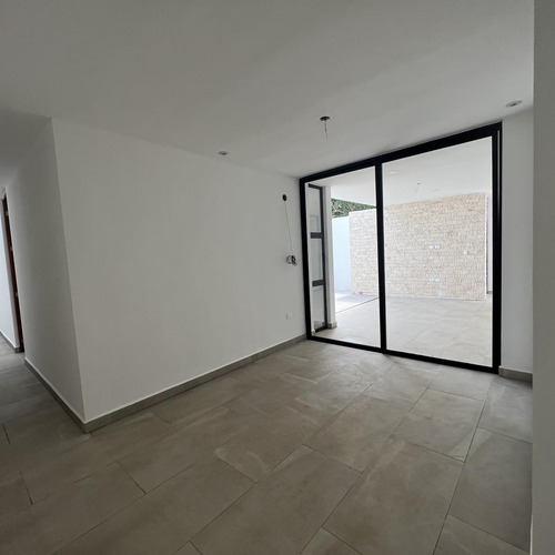 Casa En Venta Merida, Alura Residencial Cholul, 1 Planta, Entrega Inmediata.