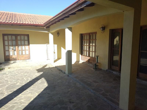 Casa De 170 M2 Con Costa De Rio!!, El Hoyo, Chubut