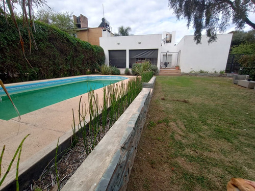 Se Vende Casa En El Talar De Mendiolaza!