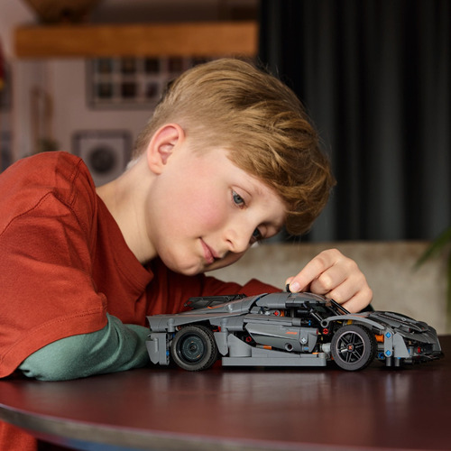 Blocos de montar LegoTechnic 42173 801 peças em caixa