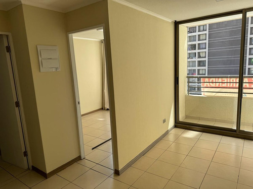 Departamento En Arriendo De 1 Dorm. En Estación Central