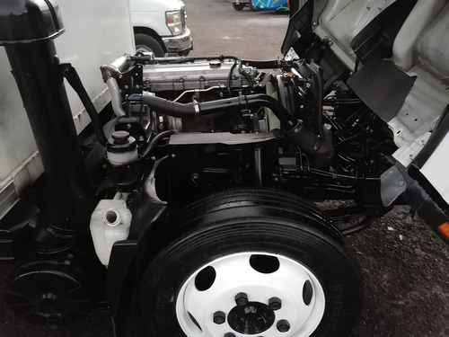 Imagen 12 de 14 de Isuzu Elf 500 Modelo 2014