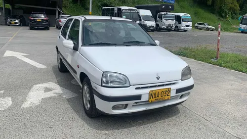 Renault Clio 1.4 S/a Con D/a Modelo 1998