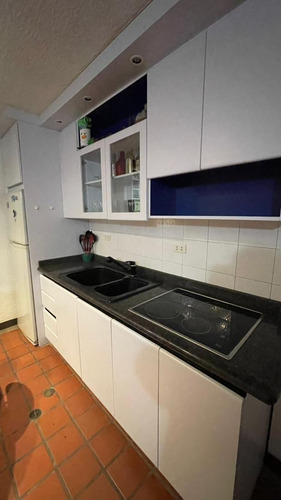 Apartamento En La Guaira Con Piscina