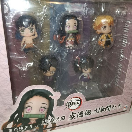Set Figuras Demon Slayer - Tanjiro With Nakama Mascot Set