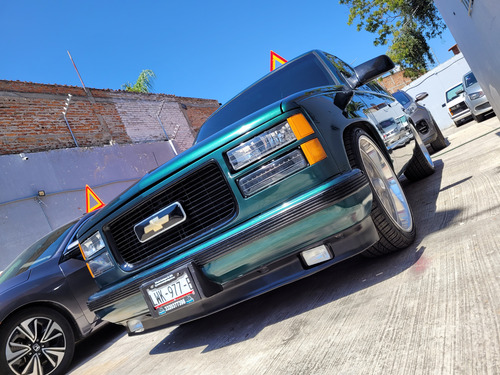 Chevrolet Silverado Pickup 2500 Custom 4vel Aa Mt