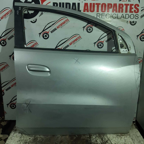 Puerta Delantera Derecha Chevrolet Spin Detalle Masilla