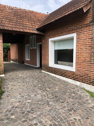 Casa En Venta En Altos Del Golf, Pilar, G.b.a. Zona Norte