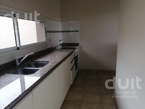 Imagen 3 de 11 de Duplex 2 Dormitorios En Venta En Barrio El Triunfo- Valle Cercano