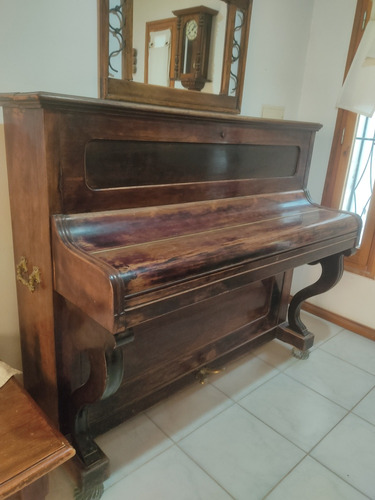 Piano Boisselot