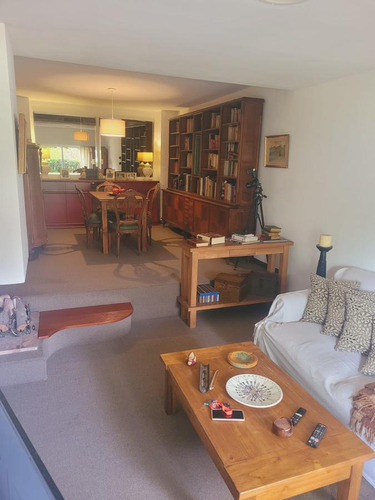 Venta De Casa Tipo Ph 5 Ambientes. Castelar Norte.