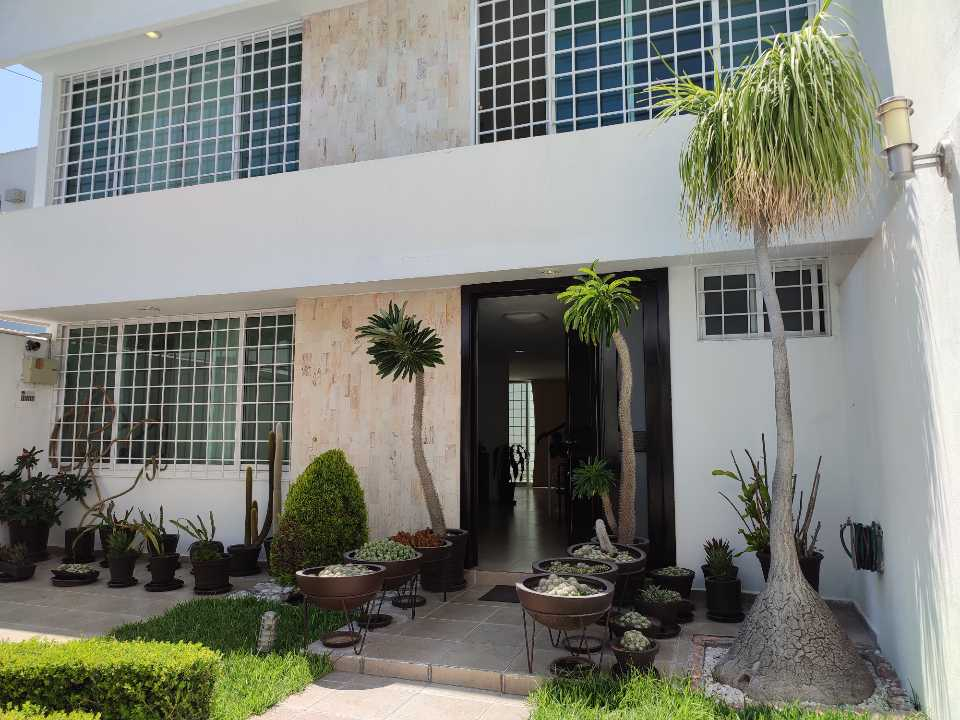 Casa En Venta La Residencial Celaya