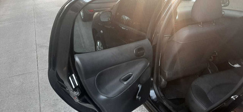 Peugeot 207 2011 1.4 Xs