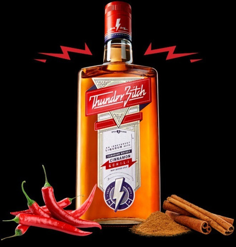 Imagen 4 de 6 de Whisky Licor Thunder Bitch Bourbon Con Canela 700ml