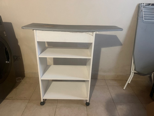 Tabla De Planchar Mueble Organizador C Ruedas Usado